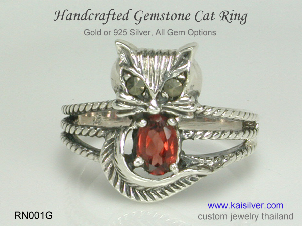 silver ring mothers ring cat also in gold 